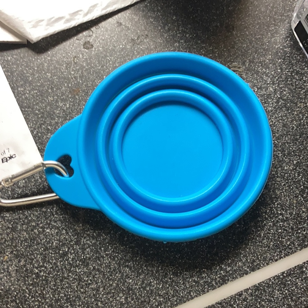 Collapsible dog travel bowl keychain pet - Picture 11 of 17